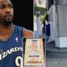 Un misterioso hombre ayuda a ganar la lotería a un ex jugador de la NBA