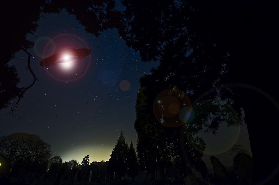 Extrañas luces aparecen en el cielo en Perú