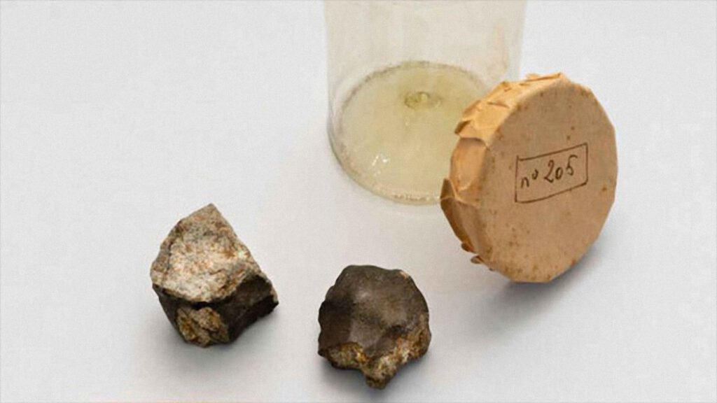 Hallan dos fragmentos del meteorito que cayó en Barcelona en 1704