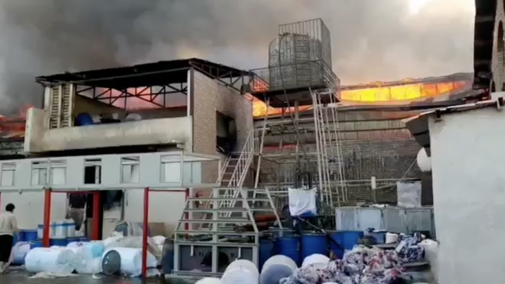 Irán: Arde un área industrial cerca de Teherán, en medio de misteriosos incendios y explosiones en el país