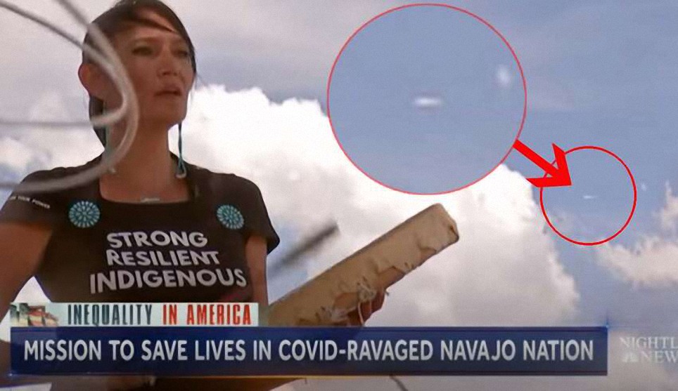 OVNI con forma de cigarro aparece durante un reportaje de la NBC sobre la Nación Navajo en Arizona