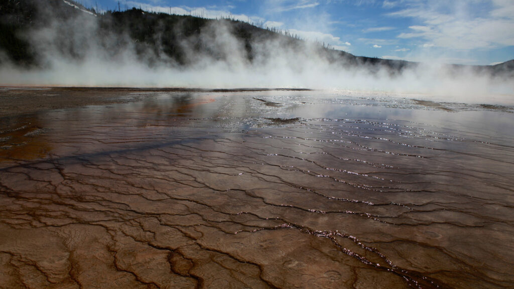 «Hemos podido verlos»: Vulcanólogos detectan casi cien sismos en 24 horas en Yellowstone con una precisión histórica