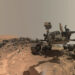 El róver Curiosity encuentra en la superficie de Marte una gran roca oscura y brillante