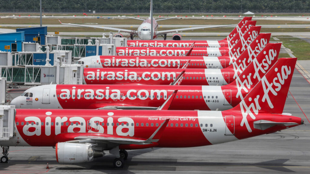 El CEO de AirAsia estima que los países asiáticos «no dejarán entrar a nadie sin una vacuna» contra el covid-19