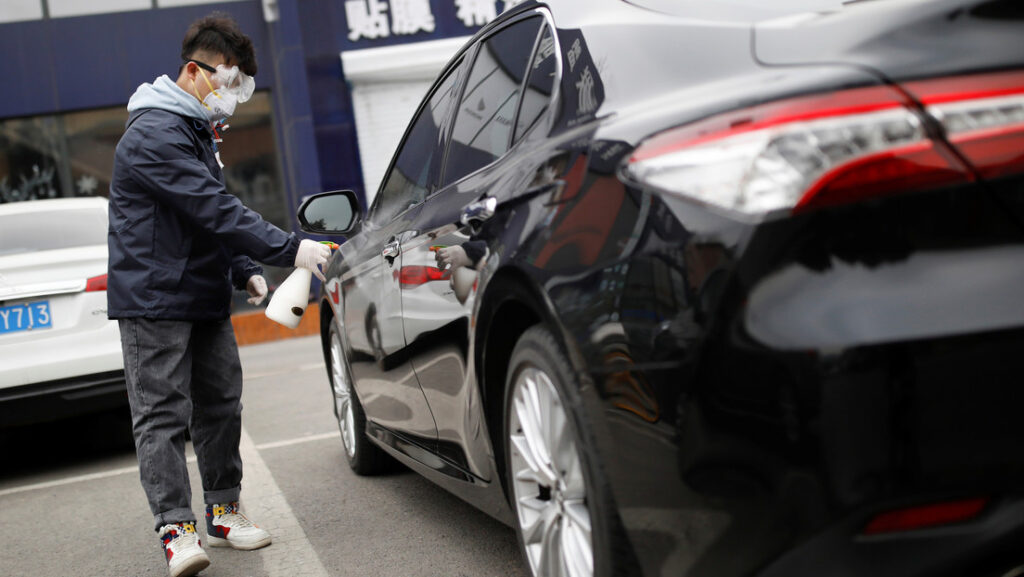 Pekín introduce escaneos de salud obligatorios para los pasajeros de taxi: nada de Uber sin código QR