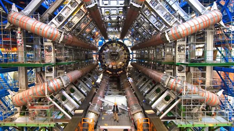 Científico del CERN augura catástrofe en el Universo