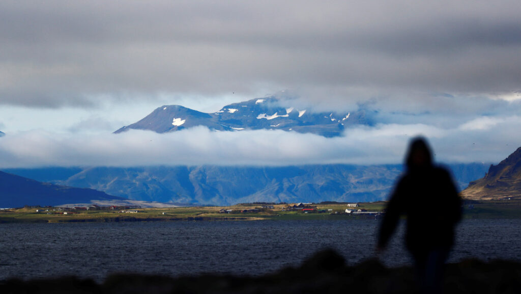 Un enjambre de 10,000 sismos en Islandia sugiere que la región podría encaminarse a una erupción