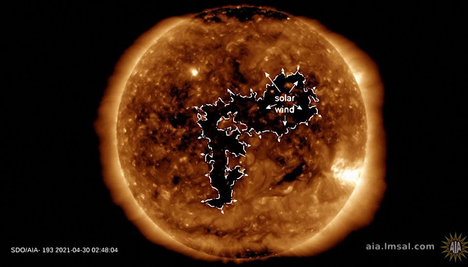 Una tormenta solar que viaja a más de 500 kilómetros por segundo chocará con la Tierra el domingo