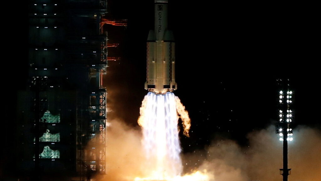 China trama algo gordo «la carrera espacial» es una tapadera