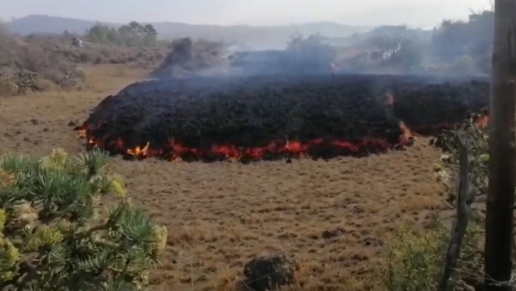 Graban el sonido que emite la lava del volcán de La Palma y es similar a vidrio roto