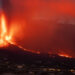 El presidente del Cabildo de La Gomera plantea bombardear el volcán de La Palma para guiar la senda de la lava