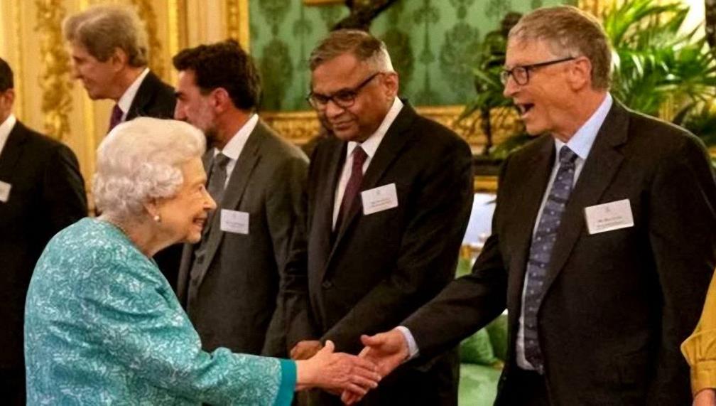 La Reina Isabel II del Reino Unido recibió a Bill Gates en el Castillo de Windsor y pidió “trabajar juntos contra el Cambio Climático”