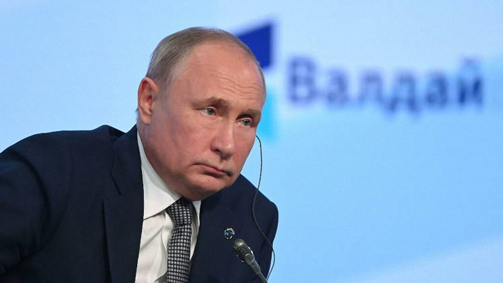 Vladimir Putin contra la ideología de género: “Enseñarle a niños que pueden cambiar de sexo es monstruoso, raya en crimen de lesa humanidad, y se hace en nombre del progreso”