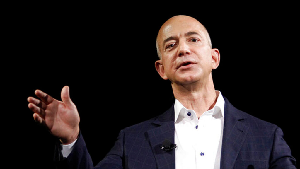 Bezos comparte su visión sobre el futuro de la humanidad: «Muchas personas nacerán en el espacio»