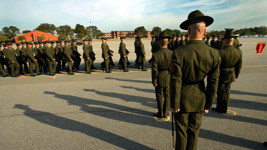 Revelan la fuerza militar de EE.UU. con la peor tasa de vacunación contra el coronavirus