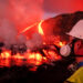 La lava del volcán de la Palma llega al mar por tercera vez y se decretan nuevos confinamientos