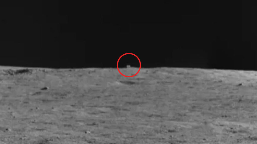 El ‘rover’ chino Yutu-2 detecta una «cabaña misteriosa» con forma de cubo en el horizonte de la cara oculta de la Luna