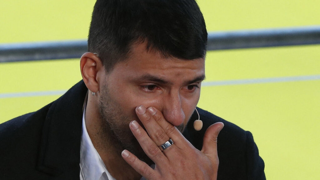 Sergio ‘Kun’ Agüero anuncia entre lágrimas que se retira del fútbol profesional