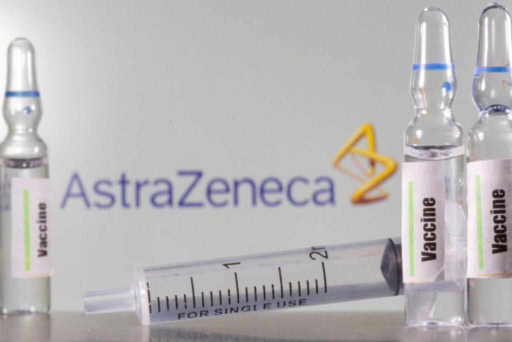 El creador de la vacuna de AstraZeneca se opone a las inyecciones de refuerzo continuas contra el COVID-19