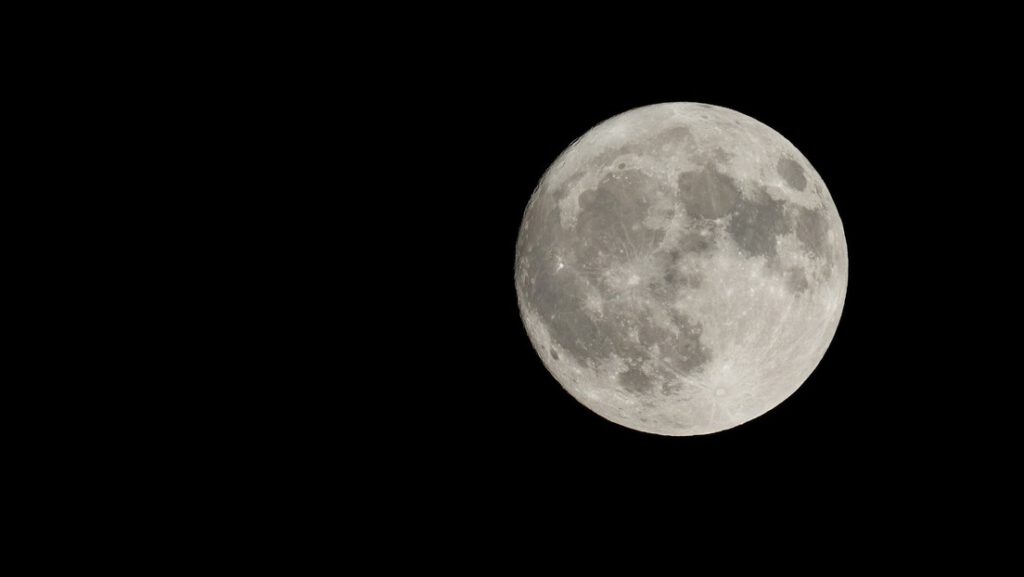 China construye una ‘luna’ artificial, «el primer simulador de su clase en el mundo» que puede hacer que la gravedad «desaparezca»