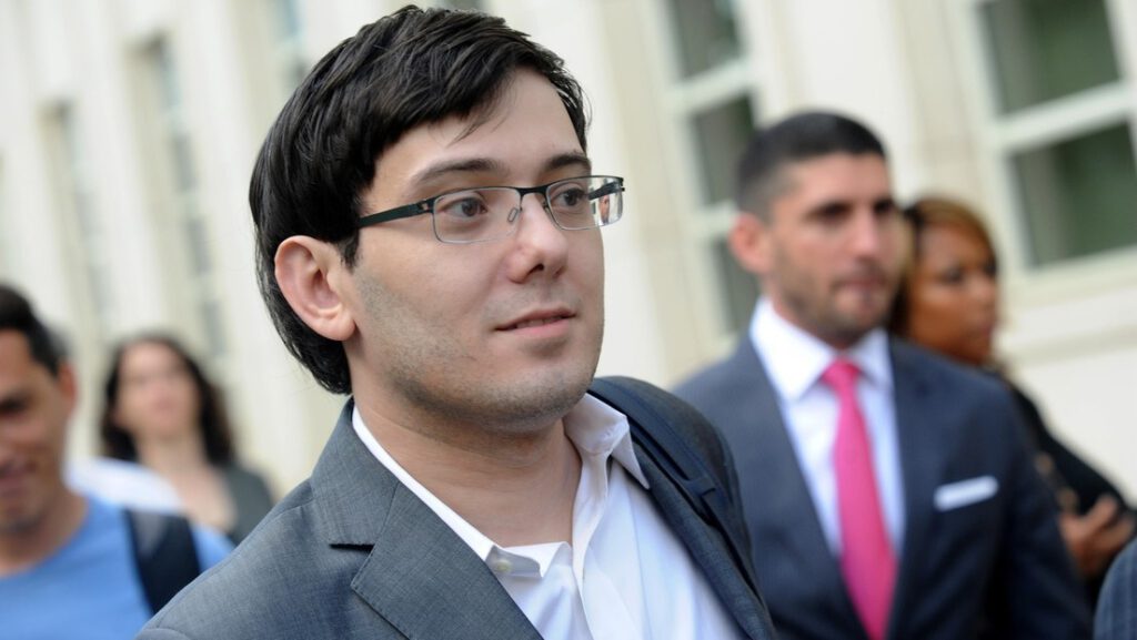 ‘Pharma Bro’ es suspendido de por vida de la industria farmacéutica y deberá devolver los más de 64 millones de dólares que ganó