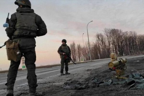 Militares ucranianos se rinden