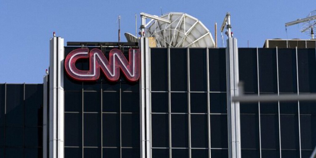 Renuncia otro alto ejecutivo de CNN