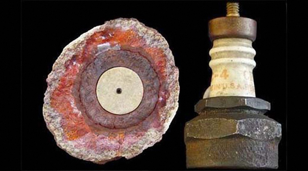 El artefacto Coso: Bujía encontrada dentro de una roca de 500.000 años de antigüedad