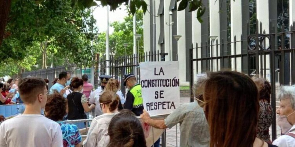 Fin del pase sanitario y de las restricciones covidianas en Tucumán (Argentina)