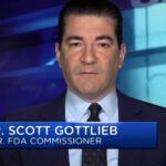 Scott Gottlieb, ex comisionado de la FDA y actual miembro de la junta de Pfizer, admite que no hay suficientes niños menores de 5 años ‘que tengan COVID’ para probar la vacuna