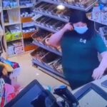 Un fantasma ataca a los trabajadores de una tienda de mascotas en Inglaterra