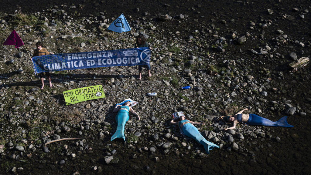 Ciudadanos de Italia se enfrentan a multas de hasta 500 euros por desperdiciar agua en medio de la sequía