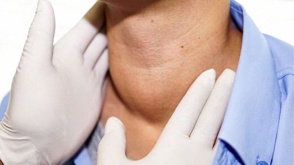 Más secuelas: adenopatías, los extraños bultos que aparecen en axilas y cuello tras la tercera dosis de la «vacuna»