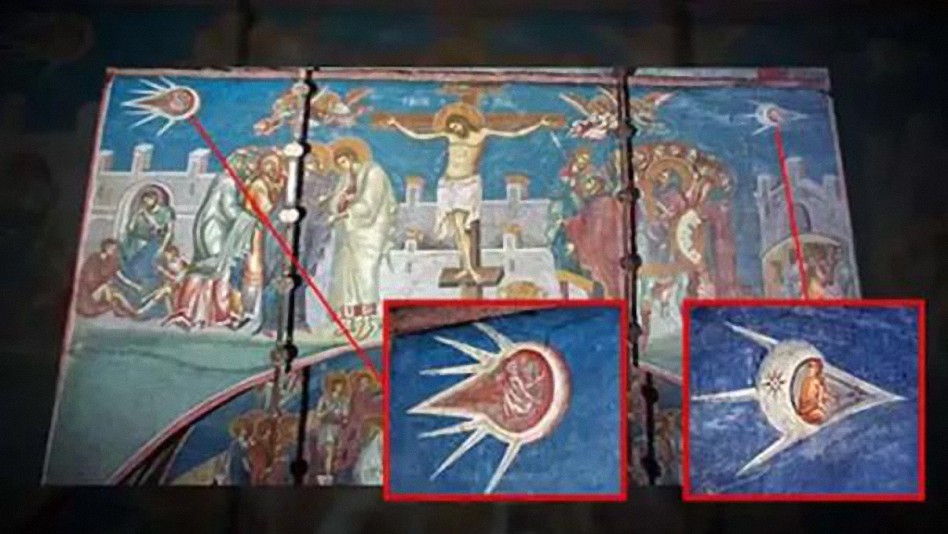 Fresco medieval de la crucifixión de Jesús muestra dos objetos voladores con sus pilotos