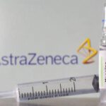 Según confirmó un médico forense, la muerte de una mujer de 34 años por una hemorragia cerebral fue causada por la vacuna Covid de AstraZeneca