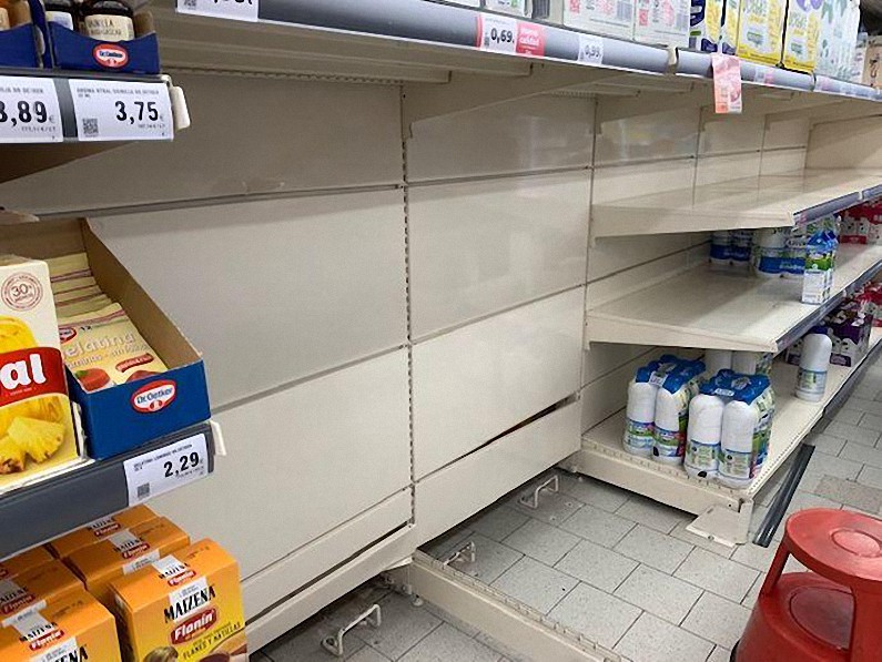 España: Ya no queda leche en los supermercados, Y sólo es el principio