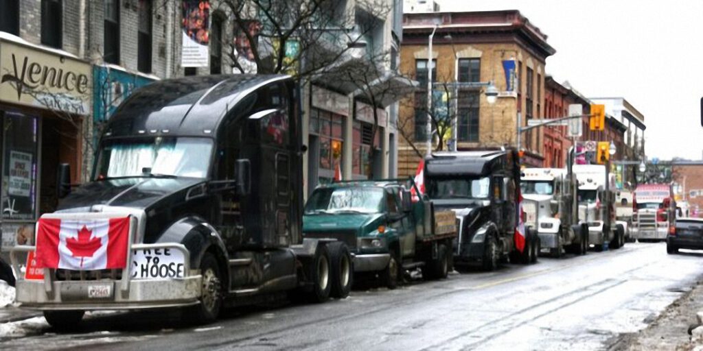 Los bancos canadienses dicen que las cuentas congeladas de los partidarios del Freedom Convoy se marcarán de por vida