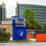 Cientos de empleados de los CDC aún no han recibido la vacuna contra el COVID-19