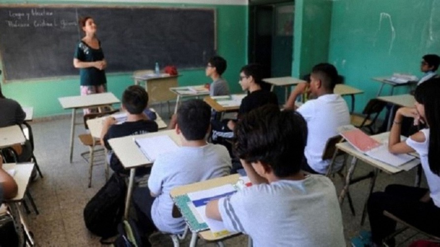 Lanzan en Argentina plataforma para denunciar el adoctrinamiento en las escuelas