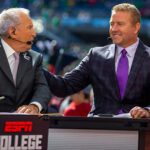 ¿Fue la vacuna? Kirk Herbstreit, analista de ESPN vacunado, anuncia que tiene un coágulo de sangre