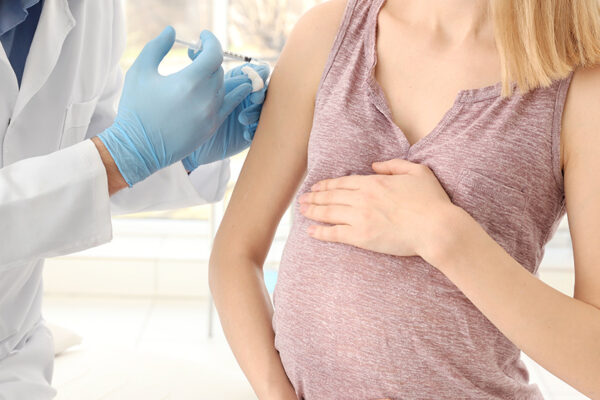 Syringe-Vaccine-Woman-Pregnant
