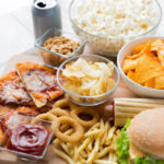 Estudio: alimentos ultraprocesados ​​vinculados a un mayor riesgo de desarrollar enfermedad inflamatoria intestinal