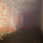 Un explorador urbano se encuentra con una misteriosa criatura en el interior de un túnel