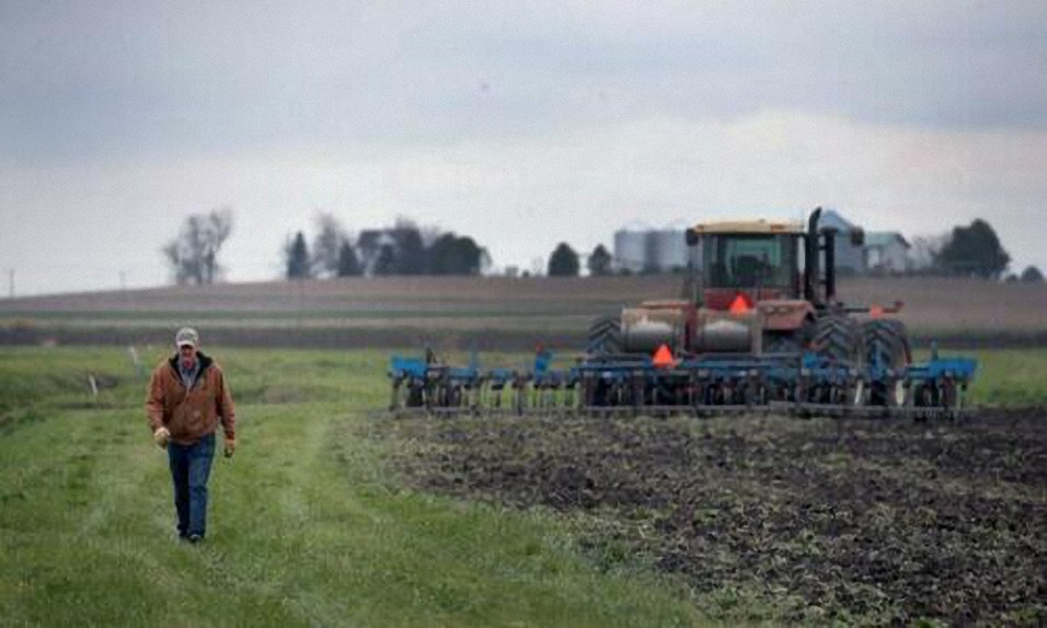 Con el mundo atrapado por la crisis de los fertilizantes, el administrador de Biden se aferra a las «fantasías utópicas de producción de alimentos inspiradas en el clima»