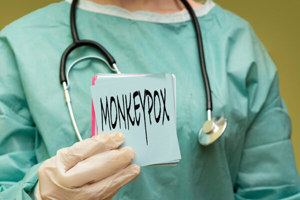 Moneypox-Doctor-Surgeon-Stethoscope
