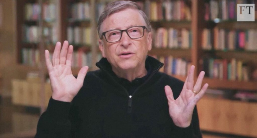 Bill Gates planea contratar a un equipo de 3.000 personas en las redes sociales para impulsar las vacunas y suprimir cualquier información diferente