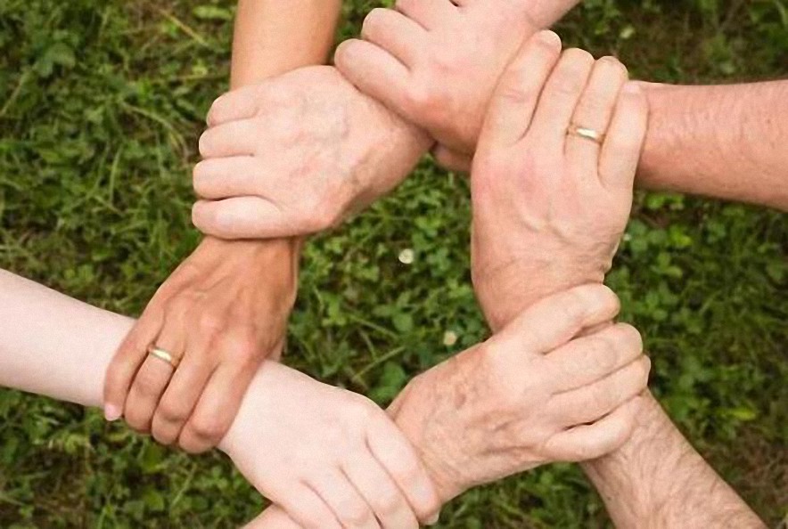 A todo el mundo que se informa a través de nuestra web de Buscando La Verdad