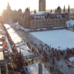 Trudeau niega que el avión que voló varias veces sobre Freedom Convoy espiaba a los manifestantes