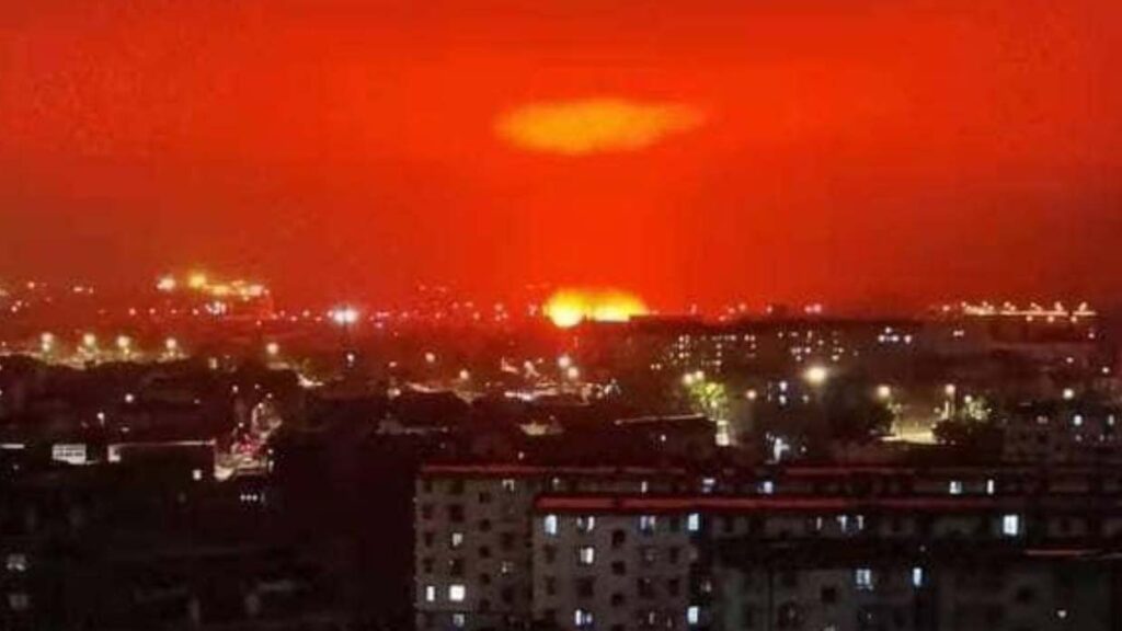 Fenómeno insólito: el cielo se tiñó de rojo sangre en China