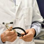California se prepara para adoptar un ‘proyecto de ley de desinformación médica’ dirigido a protocolos alternativos de COVID-19